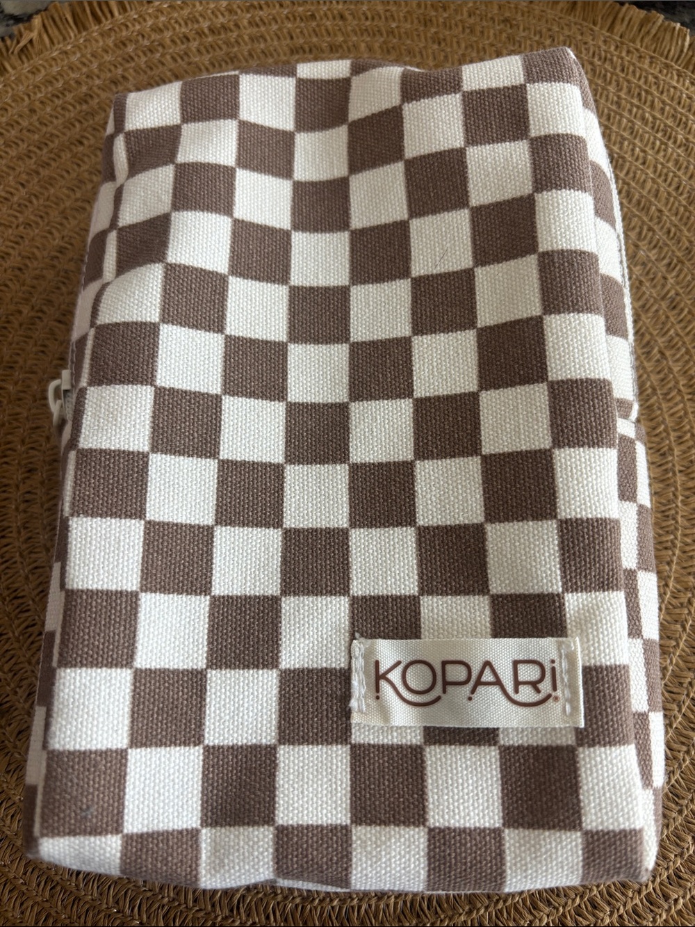 Kopari Paradiso Coconut Fresh Kit - NEVER USED box - Picture 2 of 3